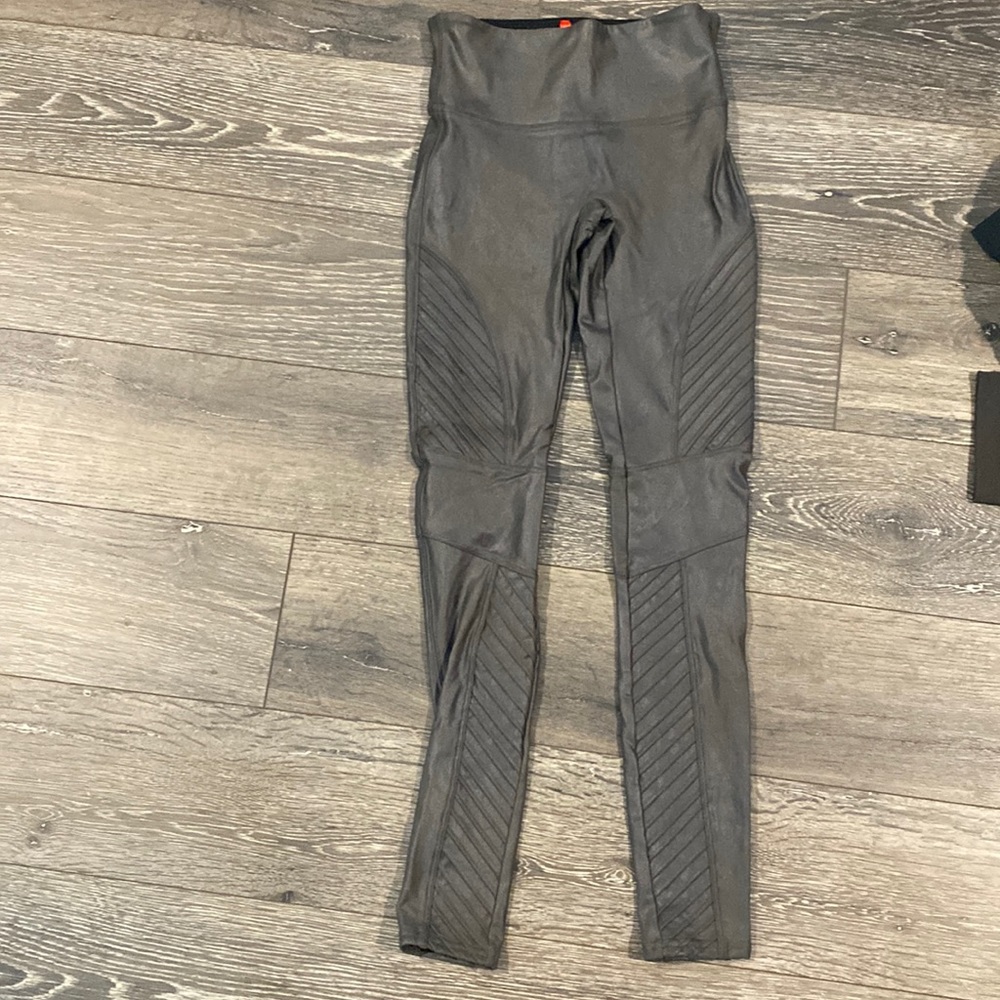 Spanx Moto Leggings grey size Small